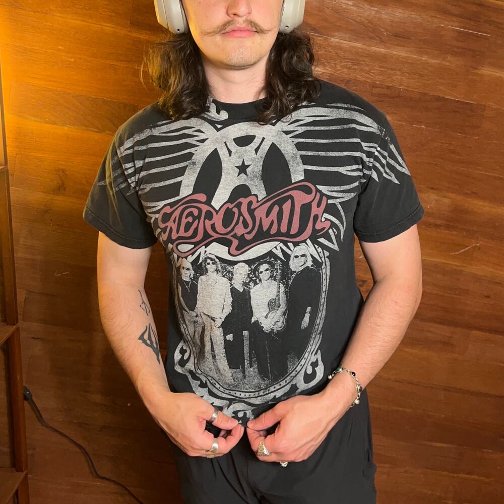 AEROSMITH 2009 Official Tour T-Shirt Size M Retro Y2K Skater Rock Band
